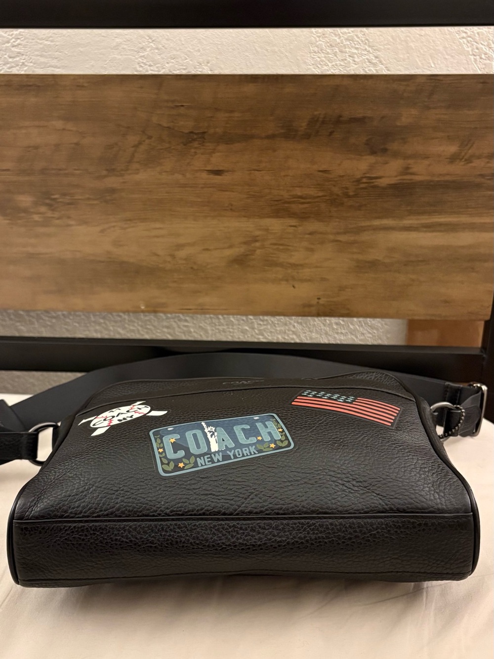 Coach Charles Camera Bag with American Dreaming Patches (Rare) - Picture 6 of 8